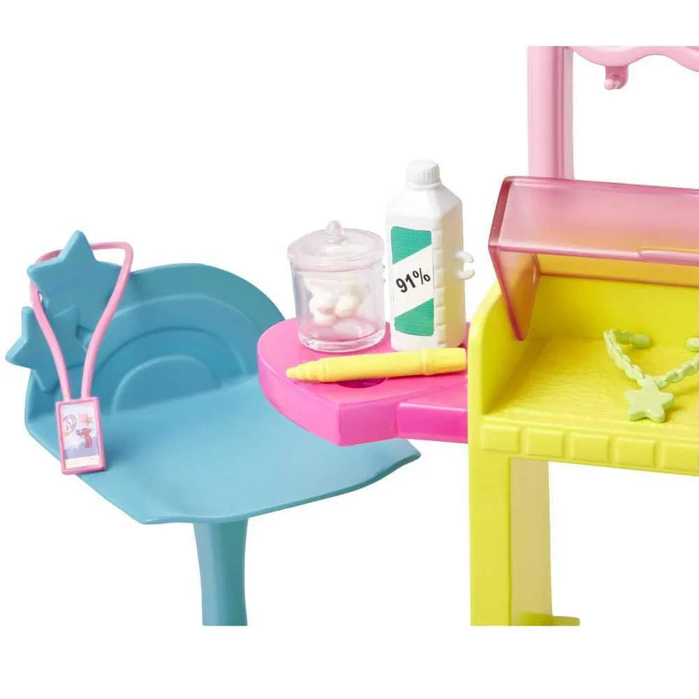 Barbie Skipper First Jobs Set Perforadora de Orejas - Mattel