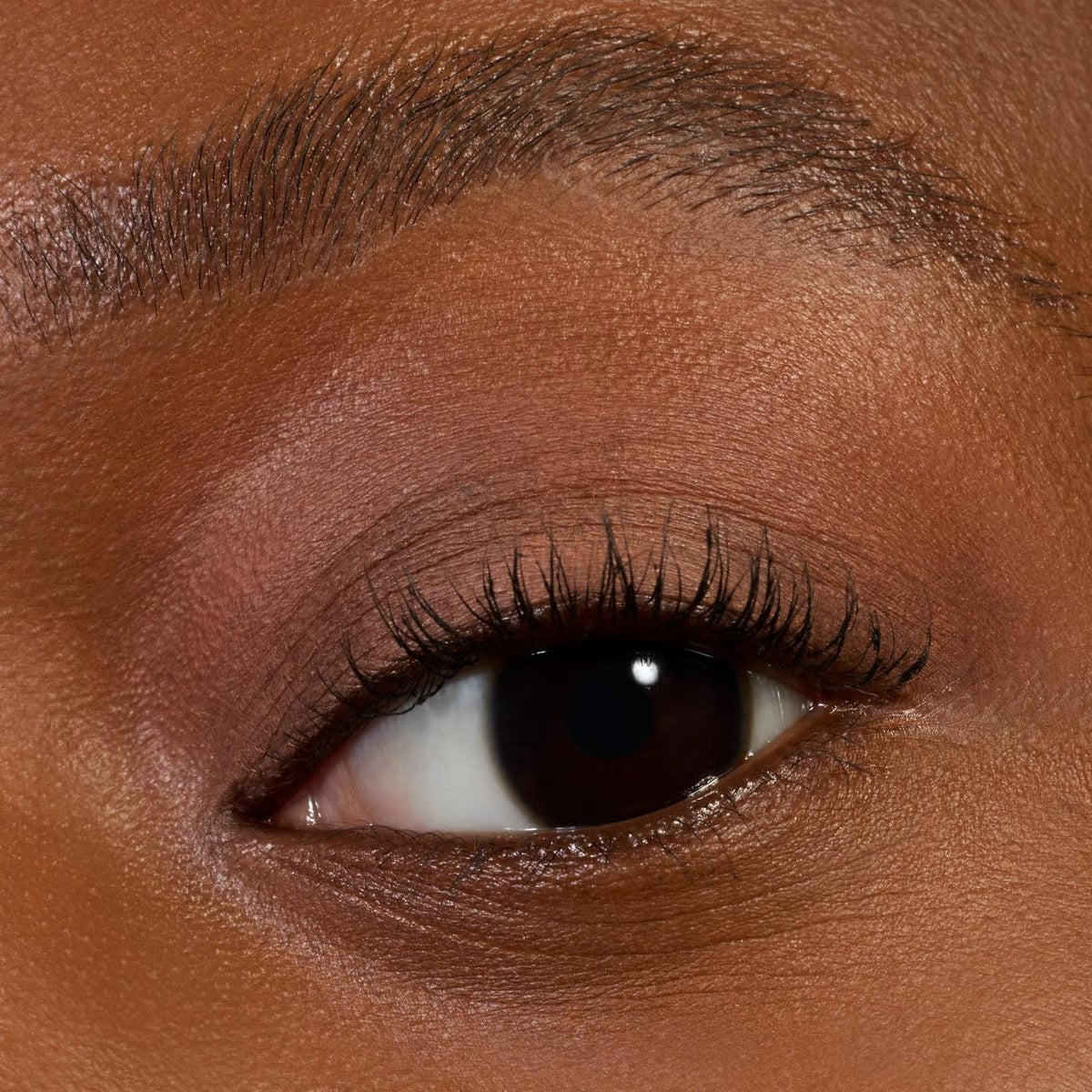 Sombra de Ojos Líquida Mate Tono 01 Bare Bliss – Essence en oferta outlet Colombia saldos a huevo