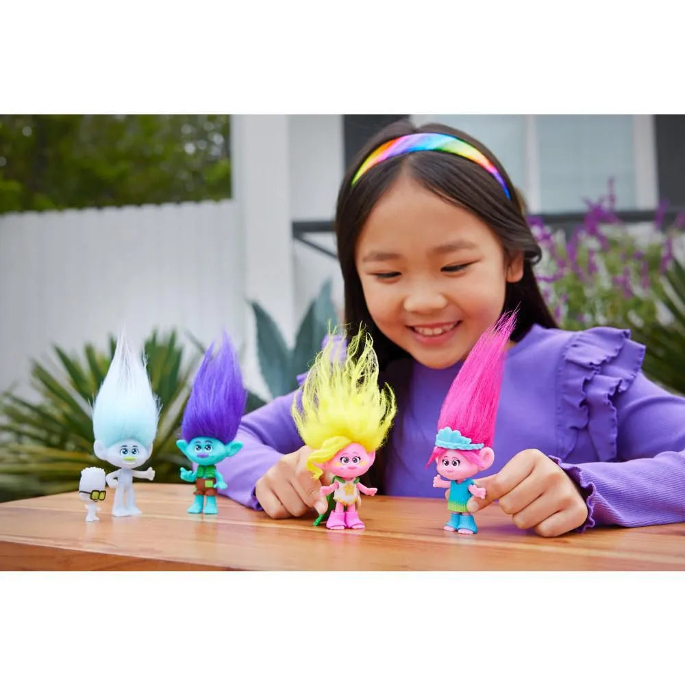 Trolls Band Together Muñeca Mini Poppy con Cabello Rosado – Mattel
