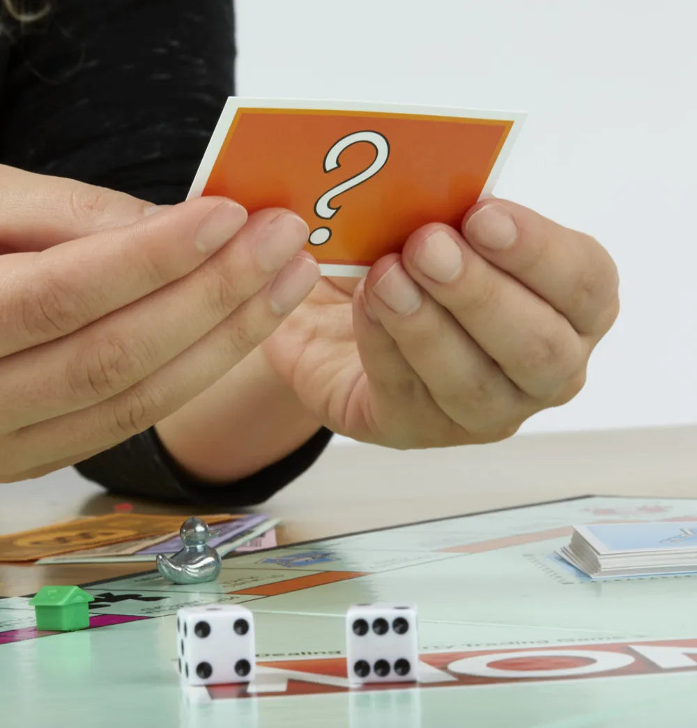Monopoly Clásico C1009 - Hasbro en oferta outlet Colombia saldos a huevo