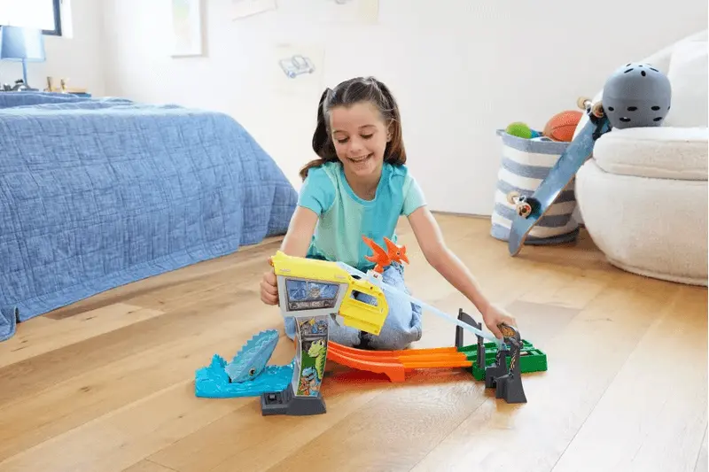 Hot Wheels Racerverse Jurassic World La Carrera de Raptores de Blue en oferta outlet Colombia saldos a huevo