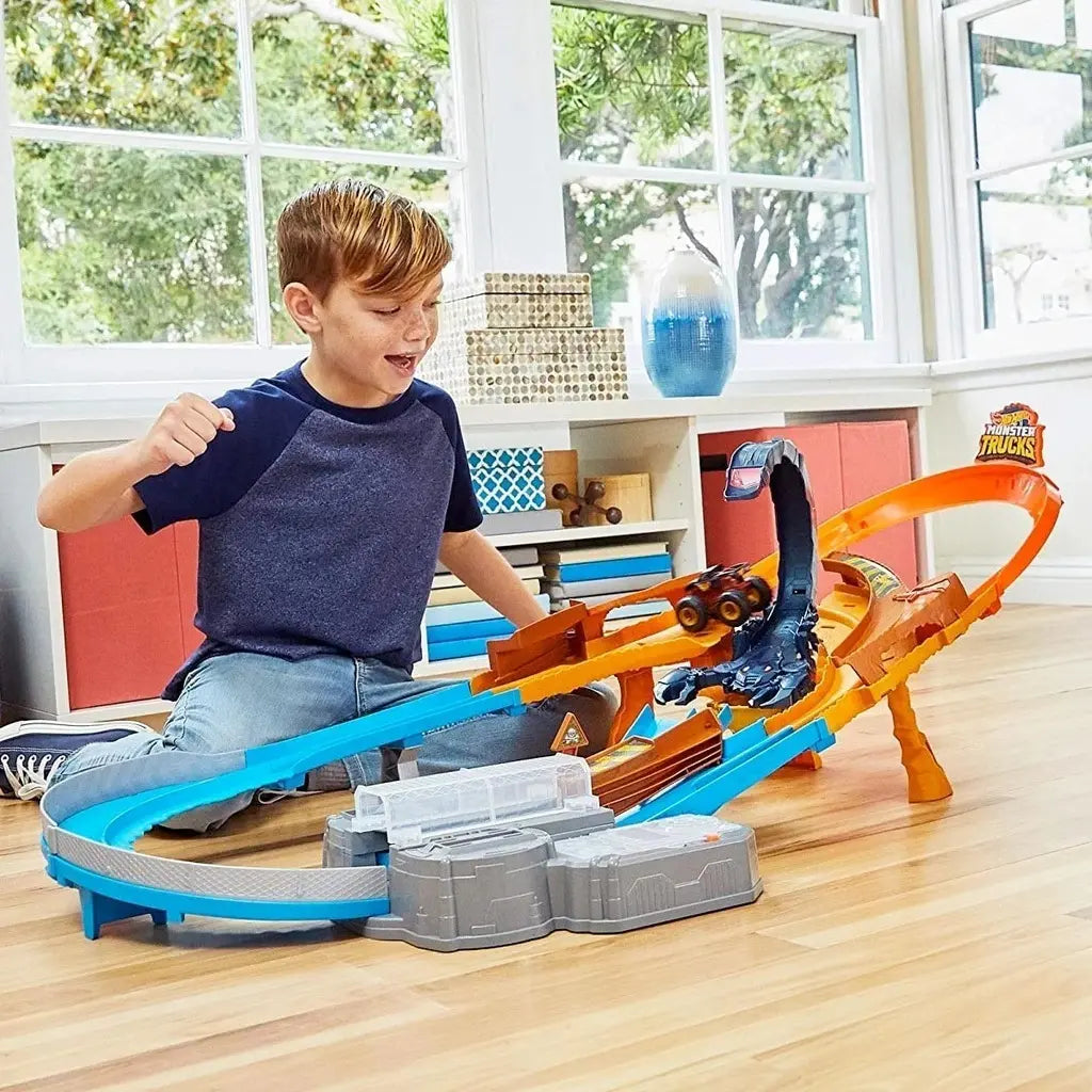 Hot Wheels Monster Trucks Juego Escorpión Superimpulso - Mattel