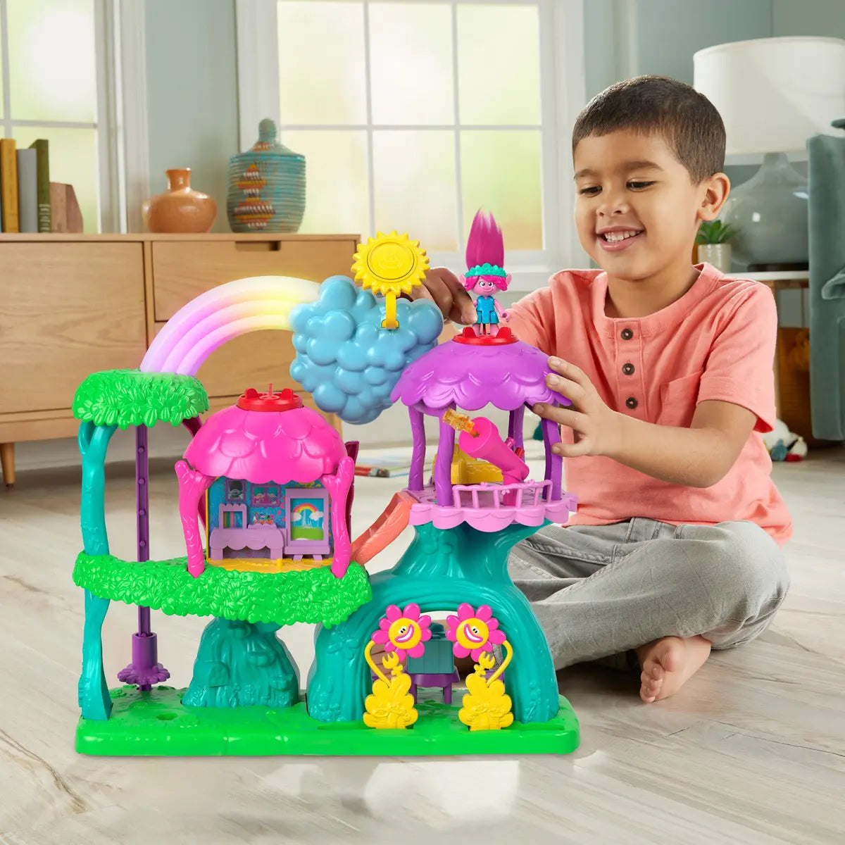 Imaginext Trolls Casa del Árbol de Poppy con Luces y Sonidos - Fisher-Price
