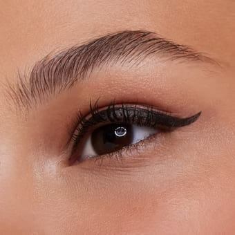Delineador Líquido  Lash Princess - Essence