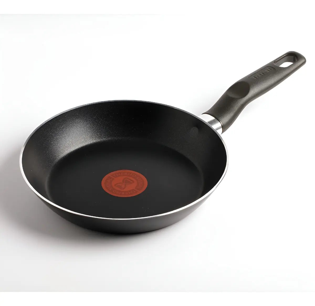 Sartén Antiadherente Elemental de 24 cm – Tefal en oferta outlet Colombia saldos a huevo