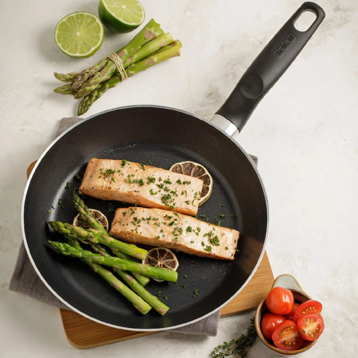 Sartén Antiadherente Elemental de 24 cm – Tefal en oferta outlet Colombia saldos a huevo